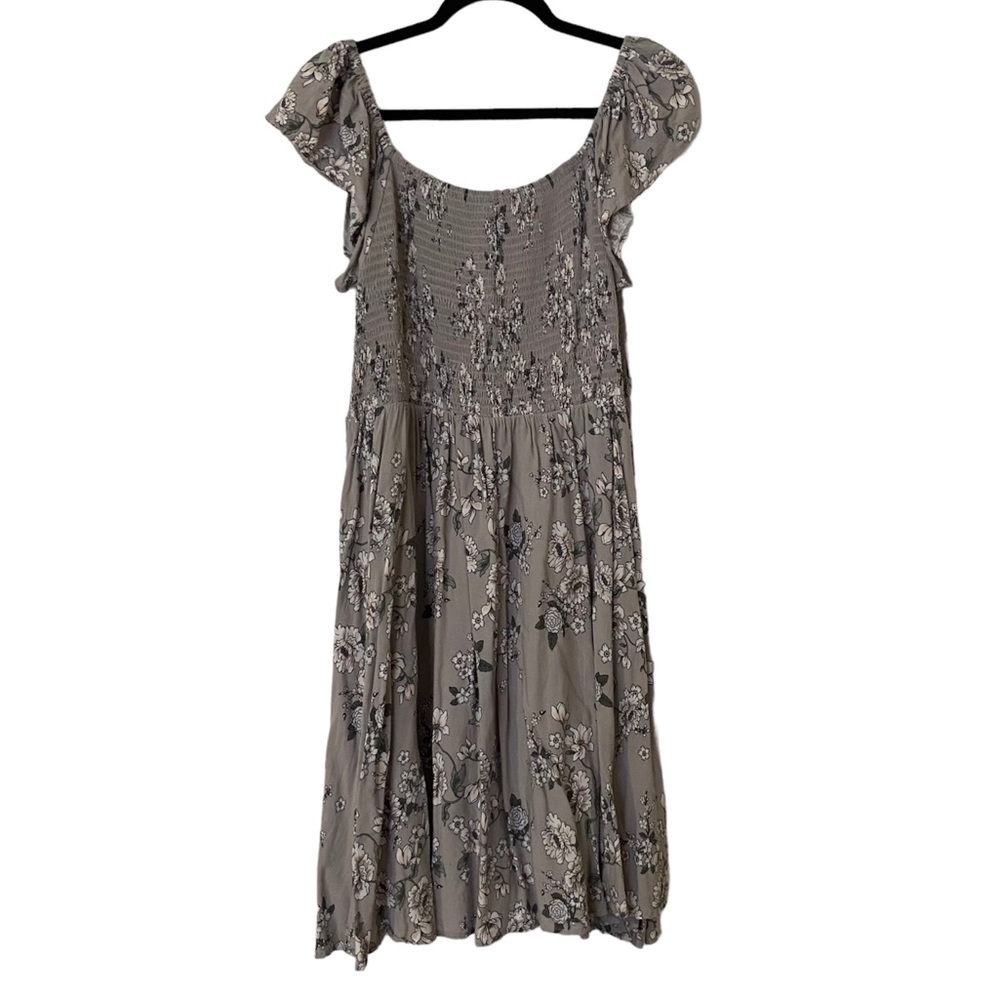 Torrid Plus Floral Smocked Swing Dress Size 2 or 18/20